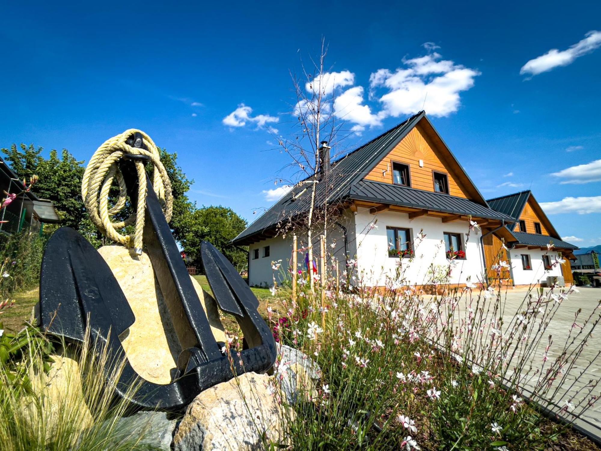 Tatralake Houses Near Lake Liptovska Mara And Aquapark Tatralandia Липтовски-Трновец Экстерьер фото